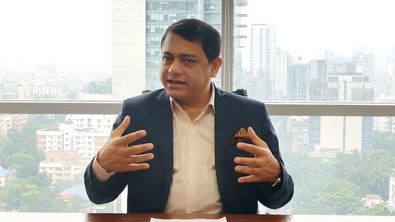 বিনিয়োগ টানতে দীর্ঘমেয়াদি নীতি জরুরি, আইটি খাতে সংস্কারের তাগিদ