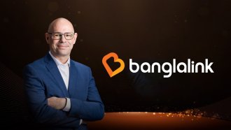 গ্রাহকসেবায় আন্তর্জাতিক স্বীকৃতি পেলেন বাংলালিংকের প্রধান নির্বাহী