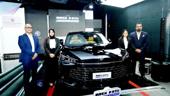 দেশের বাজারে নতুন হাইব্রিড এসইউভি সিরিজ উন্মোচন করেছে এমজি