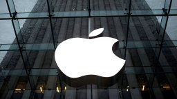 বৈশ্বিক মেমোরি সংকটে অ্যাপলের নতুন ম্যাক উন্মোচনে বিলম্ব