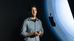 এআইকে ঘিরে নতুন হার্ডওয়্যার কৌশলে অ্যাপল