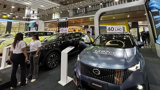 রাজধানীতে চলছে তিন দিনের মোটরগাড়ি ও বাইকের প্রদর্শনী